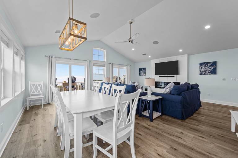 Soundfront home, shallow water, private pool, hot tub, windsurfing access — photo 4