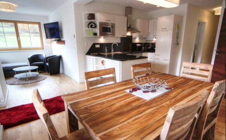 Holiday apartment with sauna & patio in Soelden