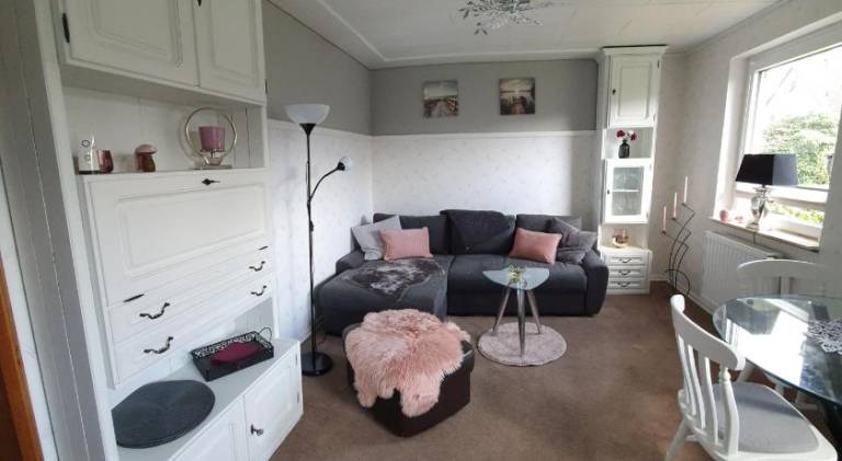 Rental apartment with 2 rooms for 7 persons in Solingen