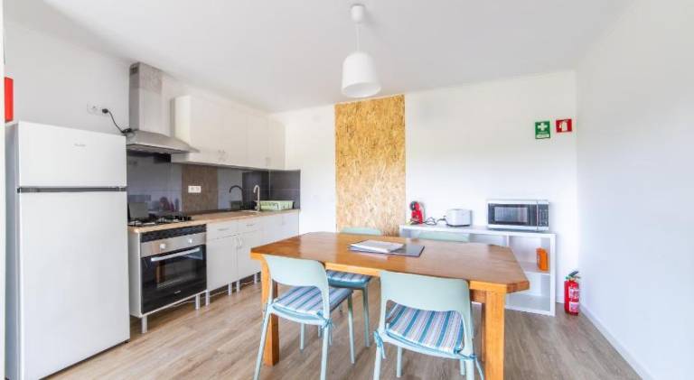 Holiday apartment with patio, yard & grill — photo 3