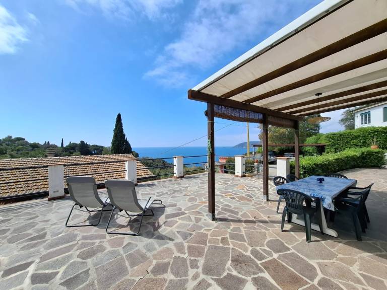 Holiday apartment with barbecue, yard & terrace | Sea view in Capoliveri