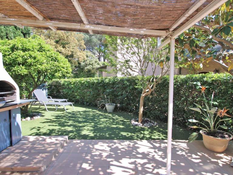 Maison T4 - 6 Pers - Climatisation - Jardin — photo 2