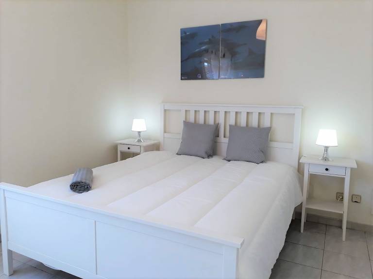 Rental apartment with garden & pool — photo 4