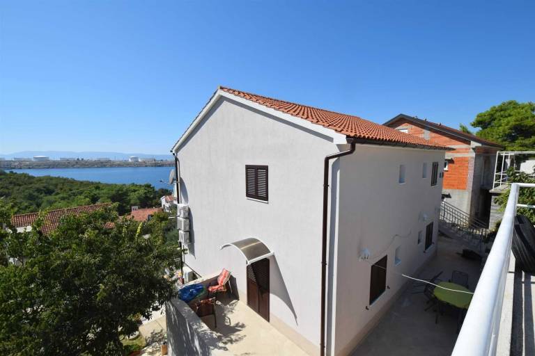 Appartamento Omišalj