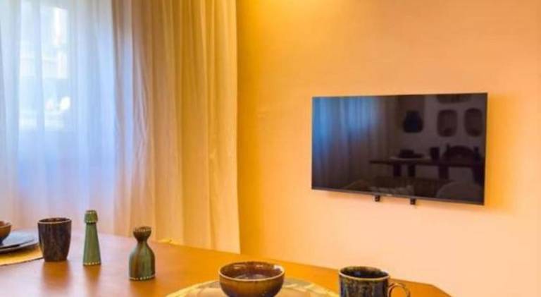 Ample rental apartment with hot tub | Perfect for remote work | Dogs allowed — photo 4