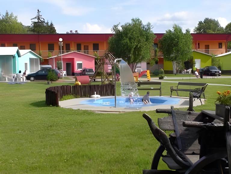 üdülő Szomód
