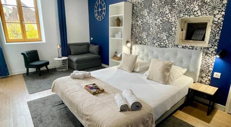 Hotel LA PLACE in Montlucon