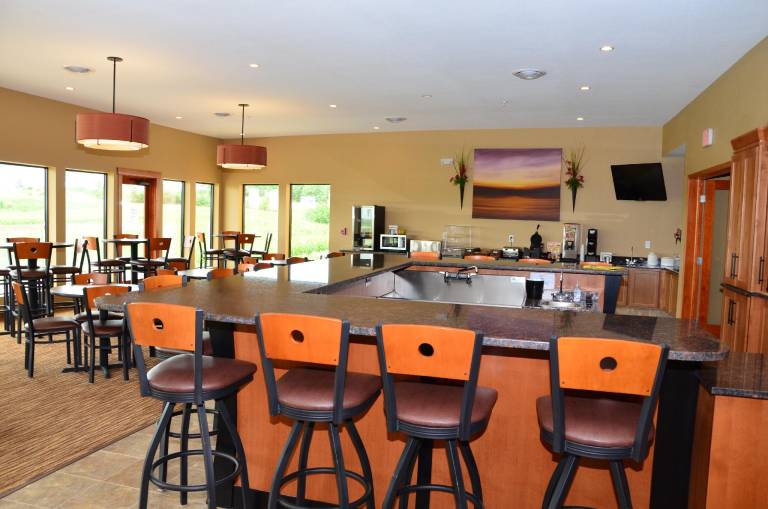 Cobblestone Inn & Suites - Newton — photo 3