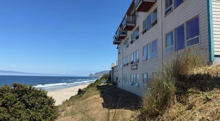 Seahorse Oceanfront Lodge in Lincoln