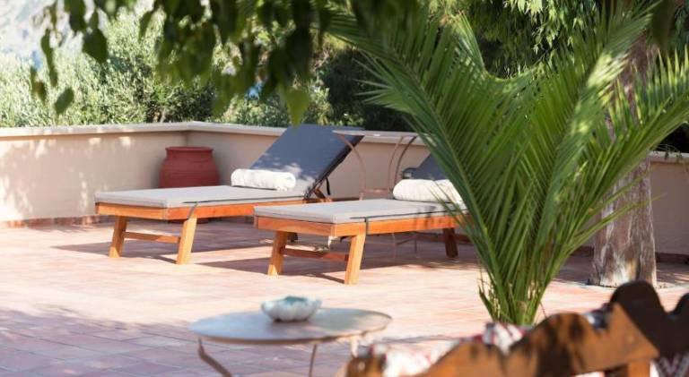 Pleasant villa with private pool, barbecue & patio | Suitable for remote work | Pets allowed — photo 4