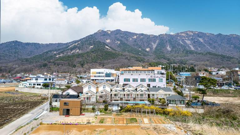 Ganghwa Eden Jungwon Pension in Incheon