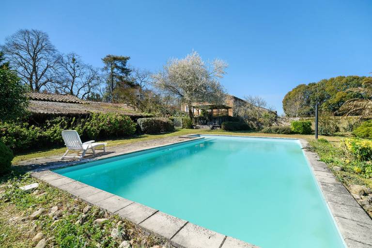 Family-oriented nice vacation home with patio, fast internet & grill | Garden view | Pets allowed in Foix