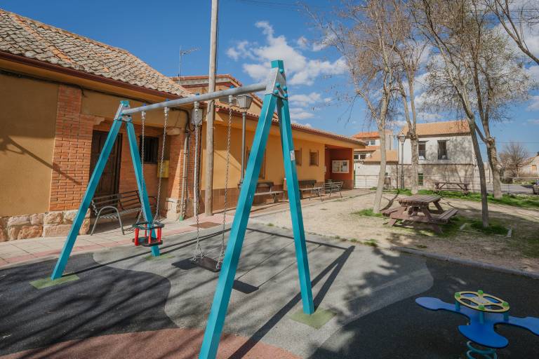 Fully equipped big vacation home with grill & fast internet | Mountain view | Suitable for remote work | Pets are welcome in León