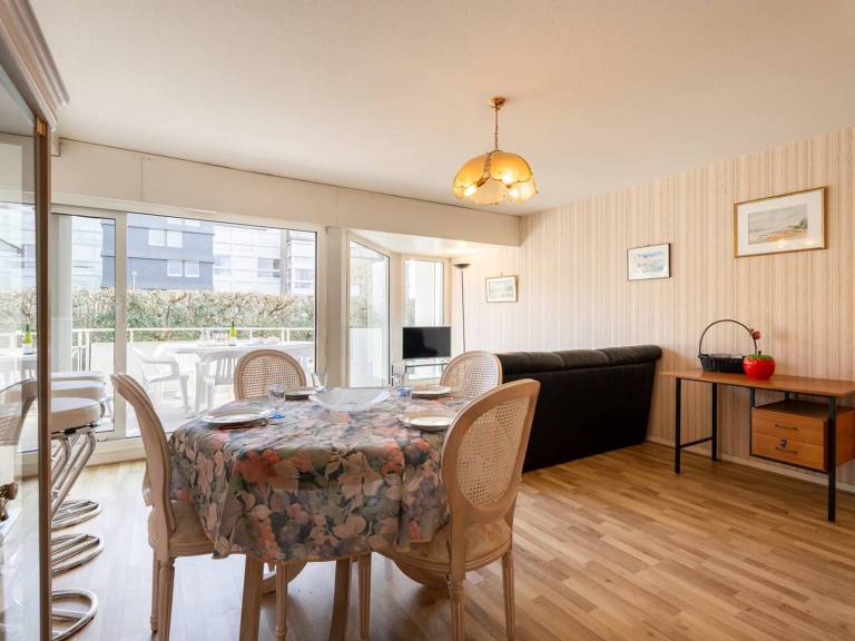 Apartment | Beach nearby | Dogs allowed — photo 3