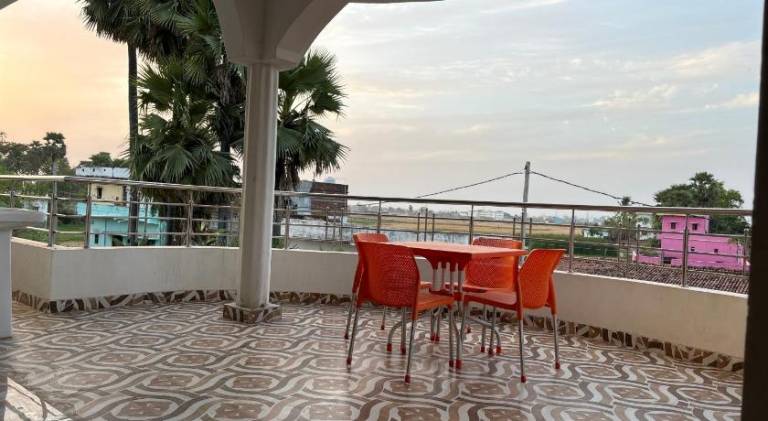 Holiday apartment with terrace & garden — photo 2