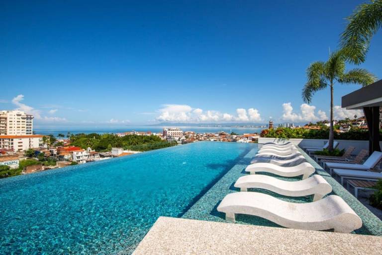 Condo with pool & jacuzzi | Mountain view in Puerto Vallarta