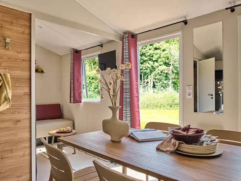 Campsite La Vallée des Vignes - Mobil-Home Aqua 3 rooms 4/6 people TV — photo 5