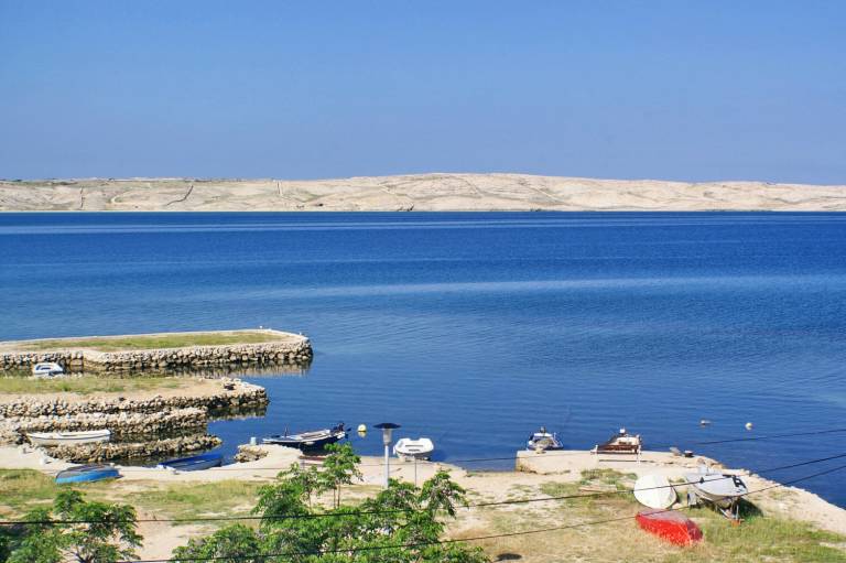 One bedroom apartment near beach Kustići, Pag (A-4129-a) in Senj