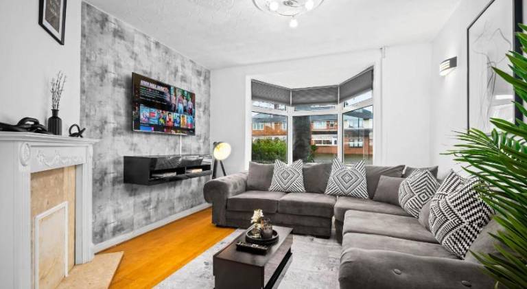 House with yard | Dogs allowed in Birmingham
