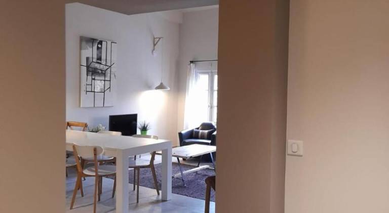 Lovely rental apartment with patio | Pets allowed in St.-Rémy-de-Provence