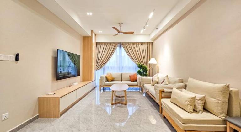 House with jacuzzi & pool | Near KLCC Park | Perfect for remote work in Kuala Lumpur