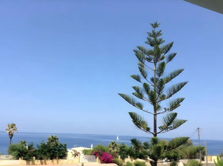 Apartment 'House with Sea View' with Sea View, Private Terrace and Wi-Fi in Trifylia