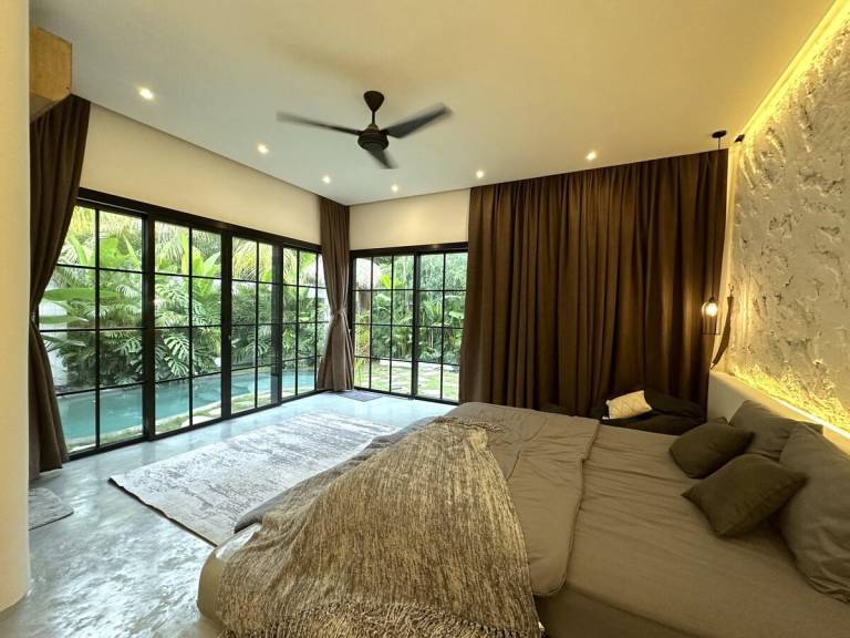 Villa with pool, hot tub & yard | Perfect for remote work | Pet-friendly — photo 2