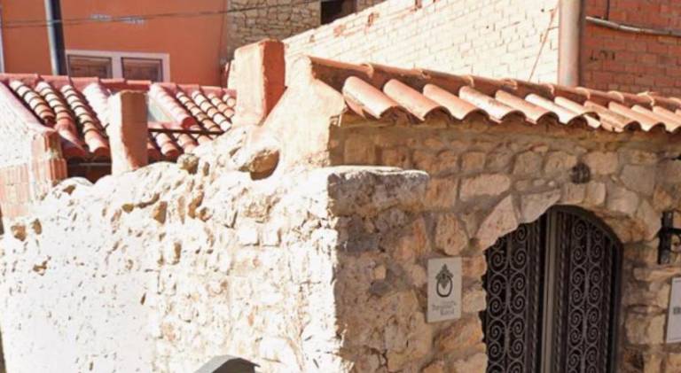 House with yard, patio & pool | Perfect for remote work | Pet-friendly in Teruel