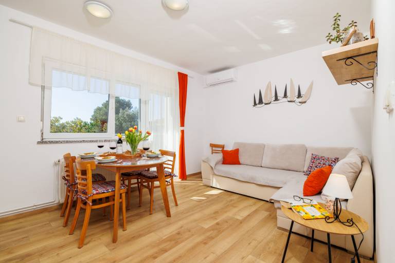 Apartments Iva — photo 2