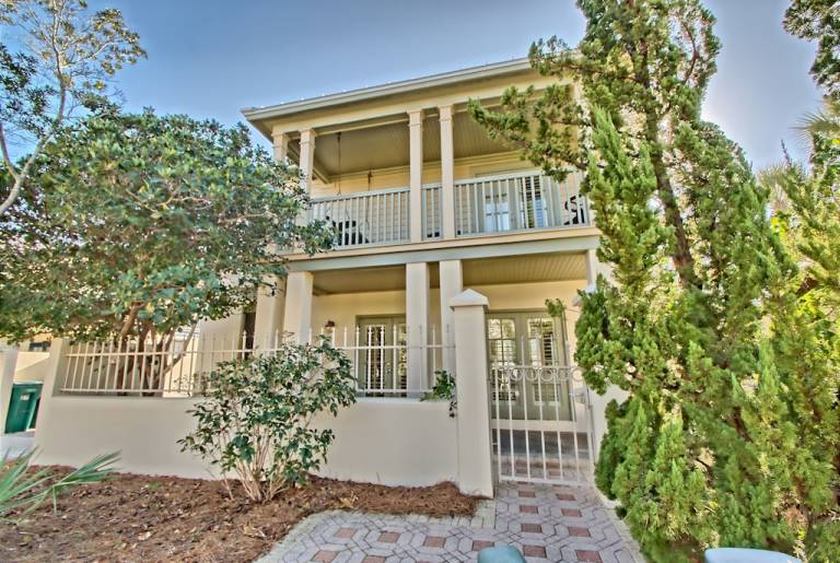 House  Seacrest