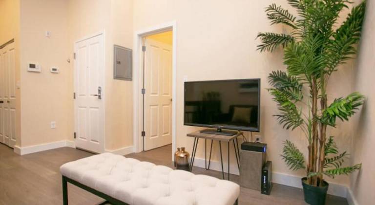 Charming holiday apartment | Near Faneuil Hall | Perfect for remote work | Dogs allowed — photo 2