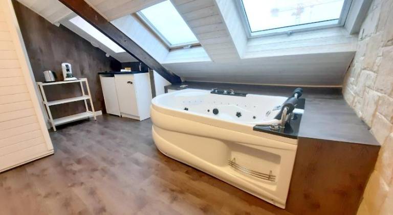 Rental apartment with sauna & hot tub — photo 3