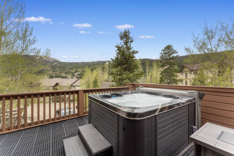 Fully equipped house with garden & jacuzzi | Mountain view | Dogs allowed — photo 2