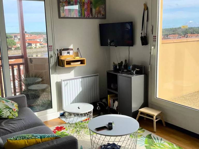 Holiday apartment with pool — photo 3