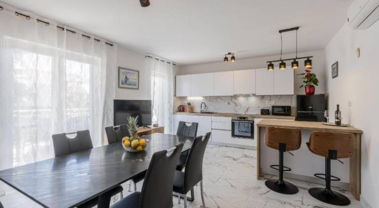 Nice apartment | Pet-friendly in Novalja