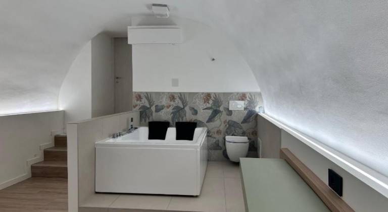 Apartment with terrace & garden — photo 2