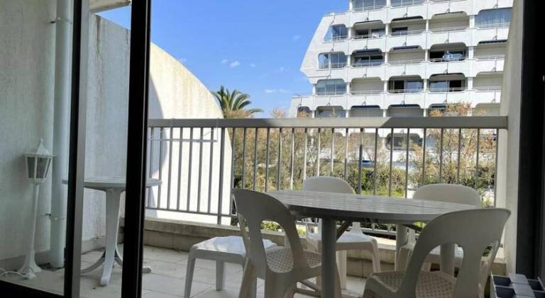 Rental apartment with 1 room for 4 persons — photo 4