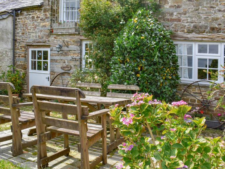 Stables UK50372