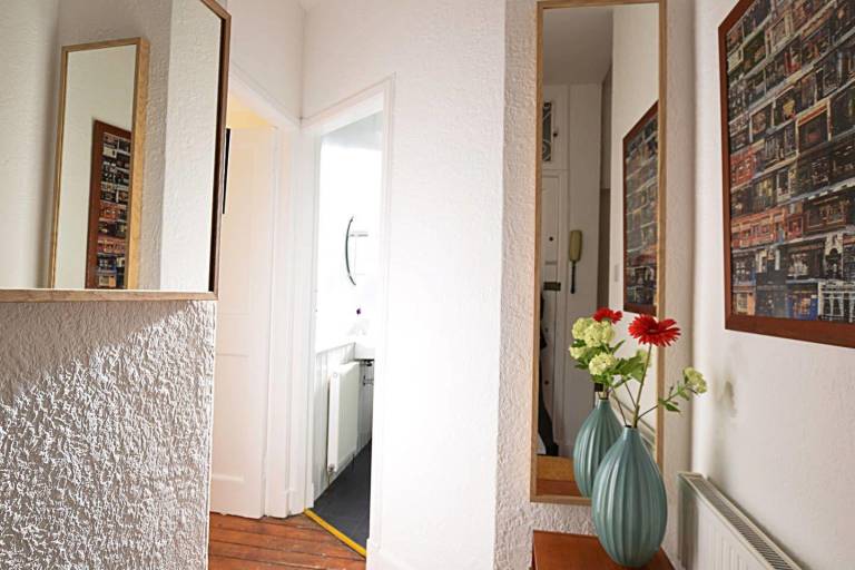 Bright New Town 2 bed Apt - 5 Mins to Princes St — photo 2