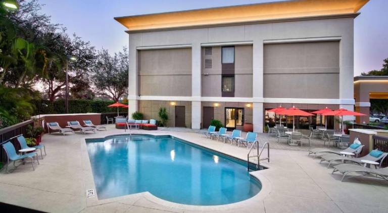 Hampton Inn Naples-I-75 — photo 2