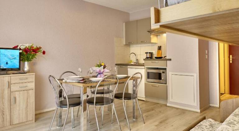 Serviced apartment with garden & terrace | Pets are welcome — photo 2