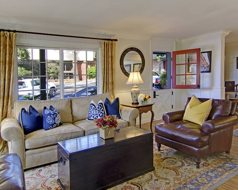 Wayside Inn