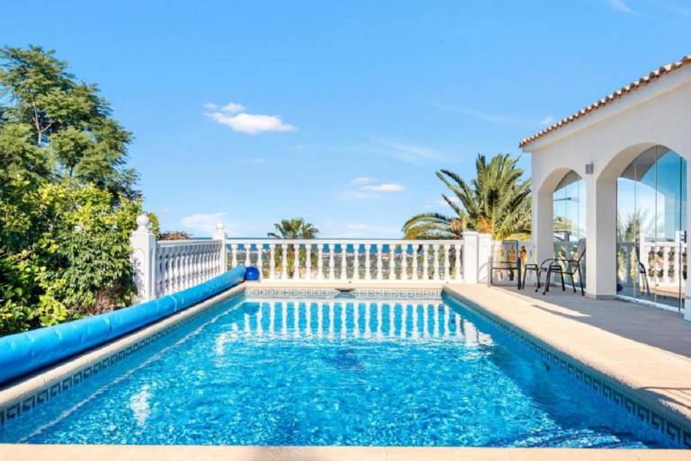 Child-friendly charming villa with barbeque, private pool & yard | Sea view | Pets allowed — photo 2