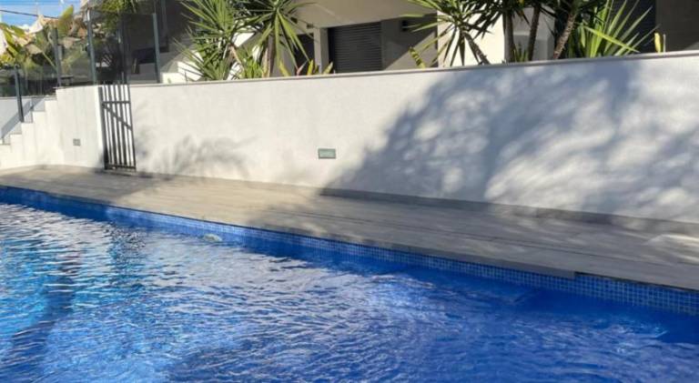 Fully equipped charming holiday apartment with terrace, garden & private pool | Beach nearby | Suitable for remote work | Pets are welcome in Murcia