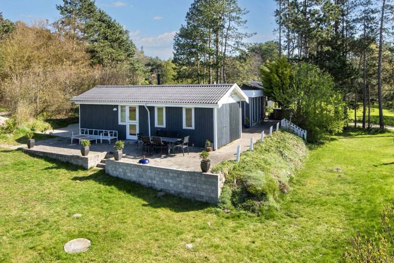 Fully equipped spacious house with grill, sauna & patio | Pets allowed — photo 2