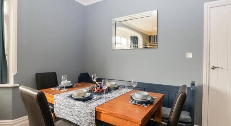 House with 2 rooms for 5 persons — photo 3