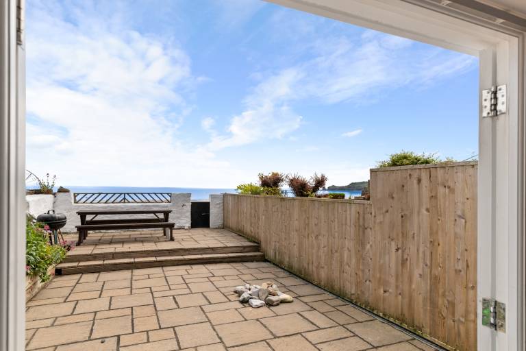 Vacation home with grill, yard & patio | Panoramic view — photo 5