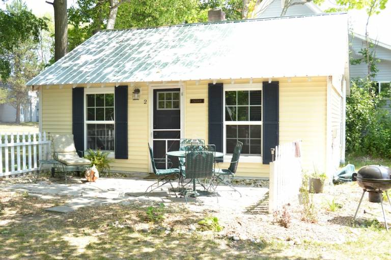 Cottage  Mackinaw City