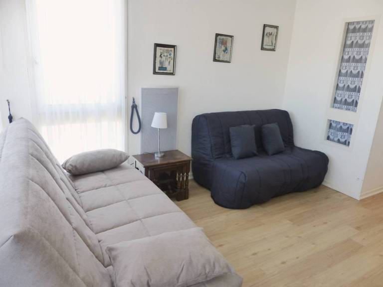 Studio with 1 room for 3 persons — photo 3