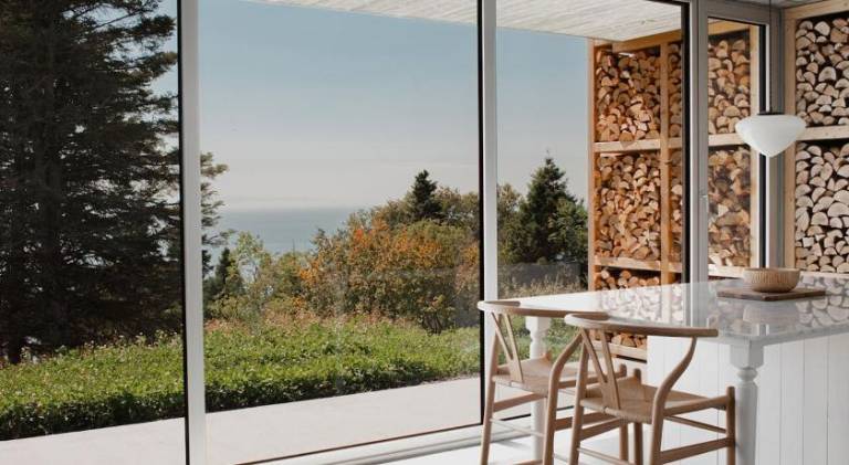 Chalet with pool in La Malbaie, QC